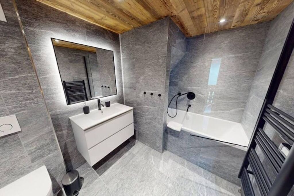 Photo of Bathroom in Champery