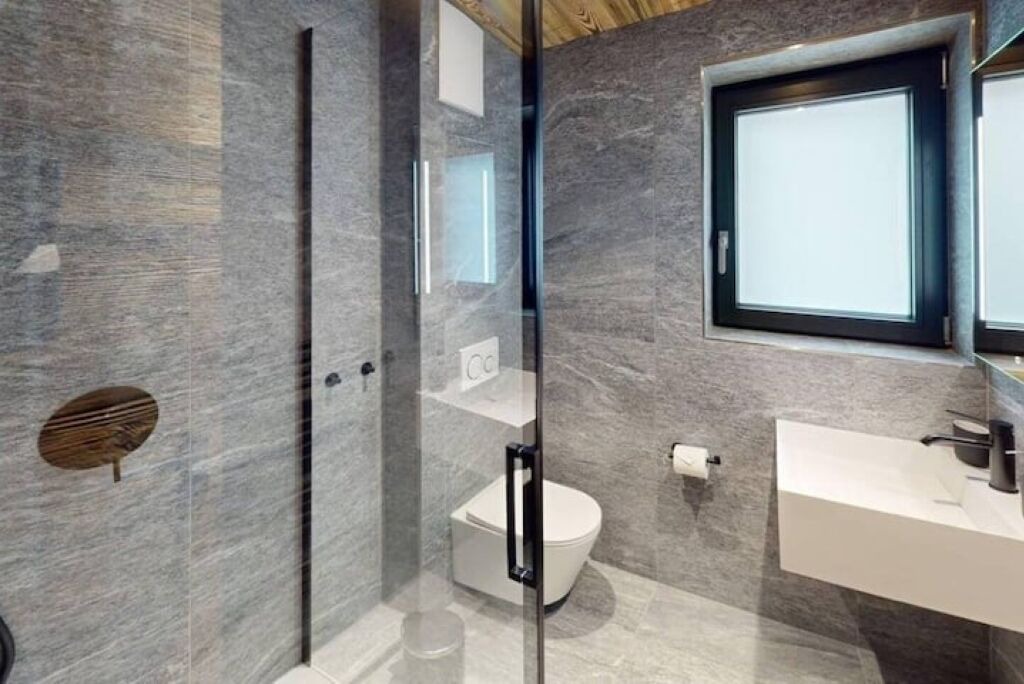 Photo of Bathroom in Champery