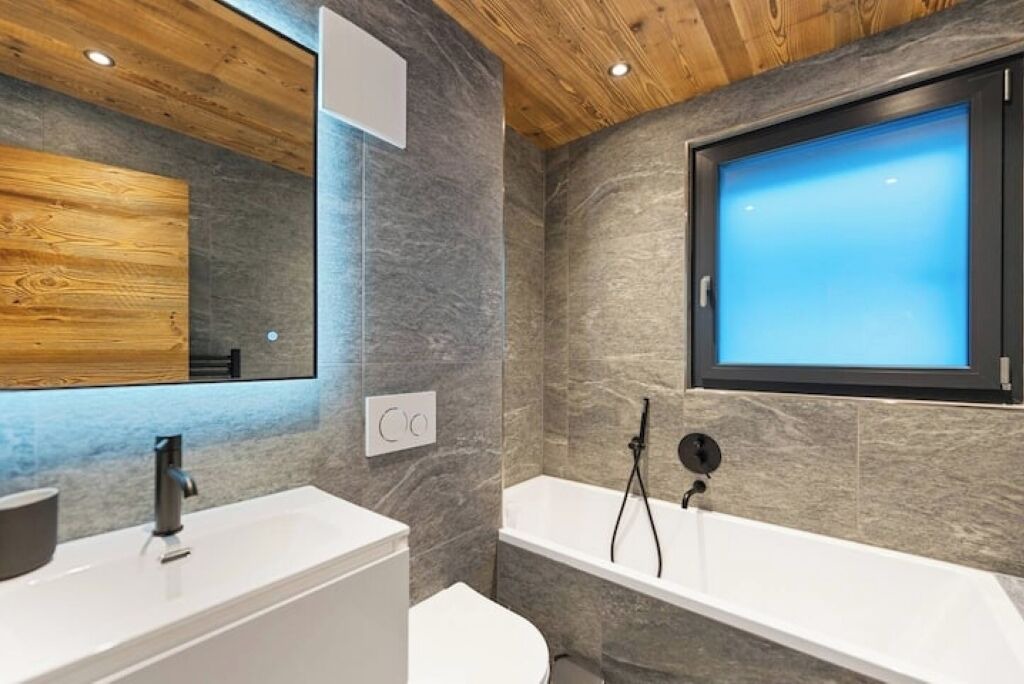 Photo of Bathroom in Champery
