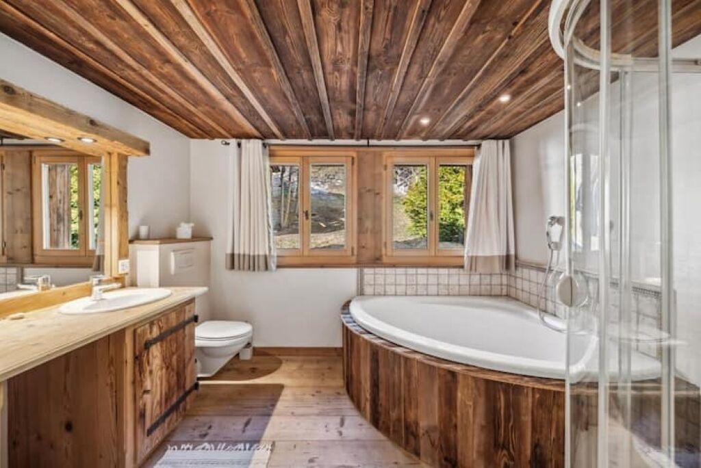 Photo of Bathroom in Champery
