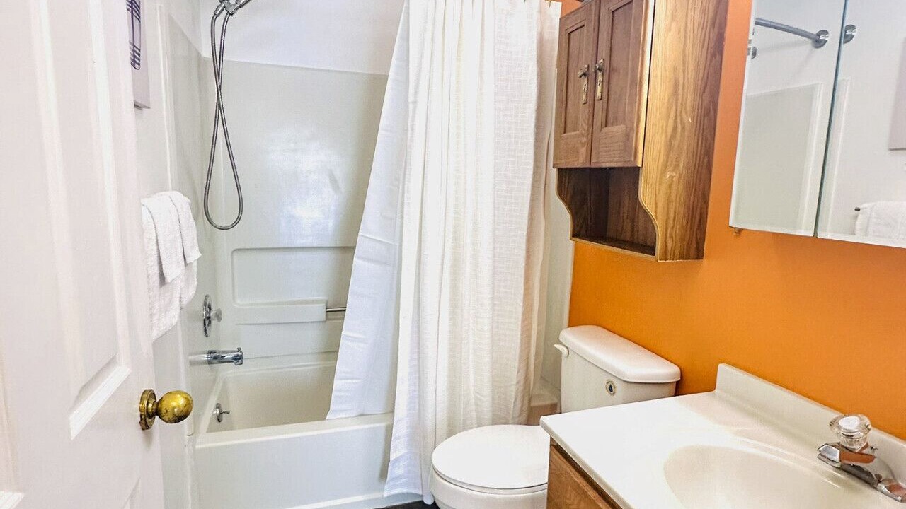 Photo of Bathroom in Lake of the Ozarks