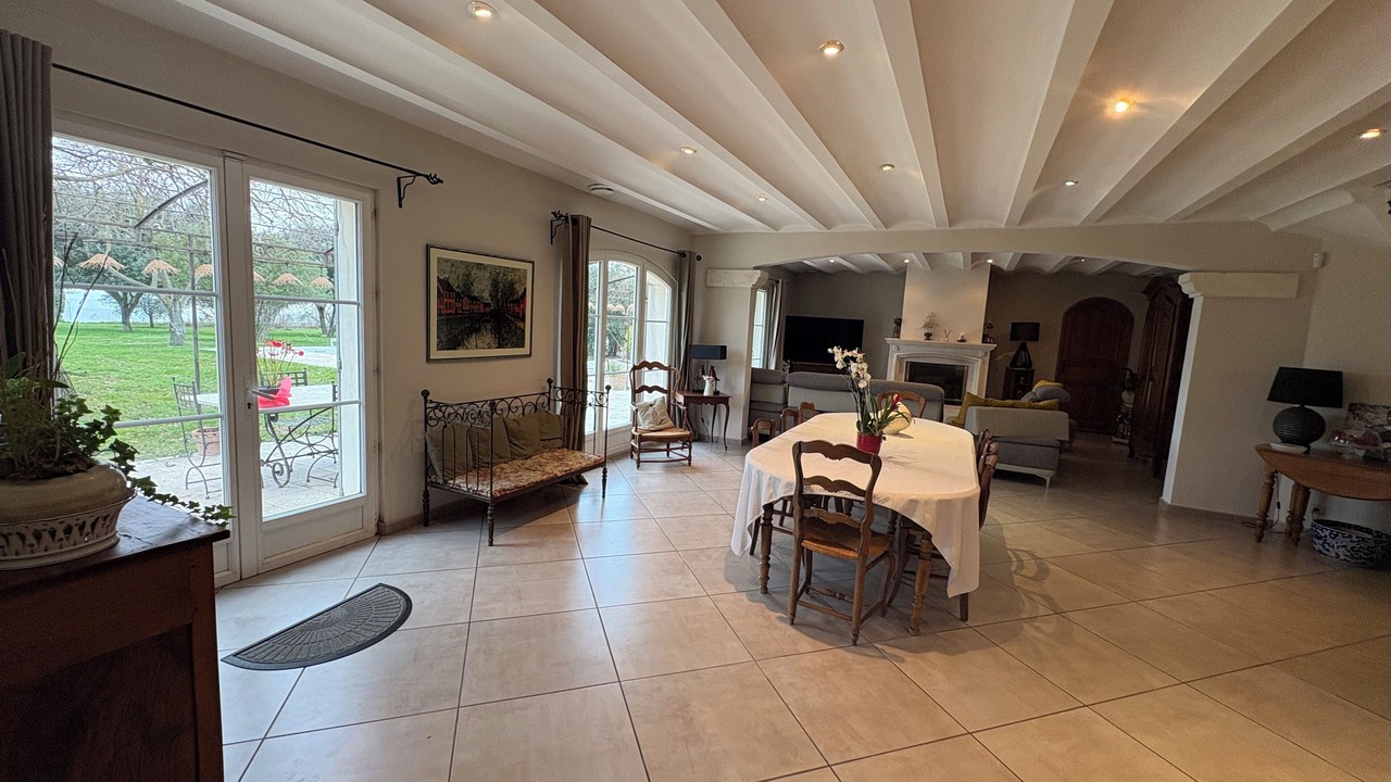 Photo of Livingroom in Saint-Genies-de-Comolas