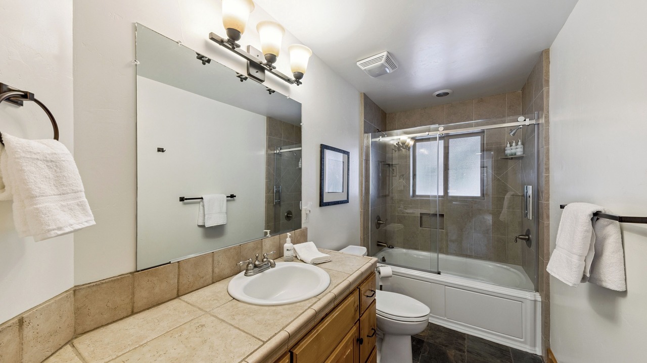 Photo of Bathroom in Sierra Tract