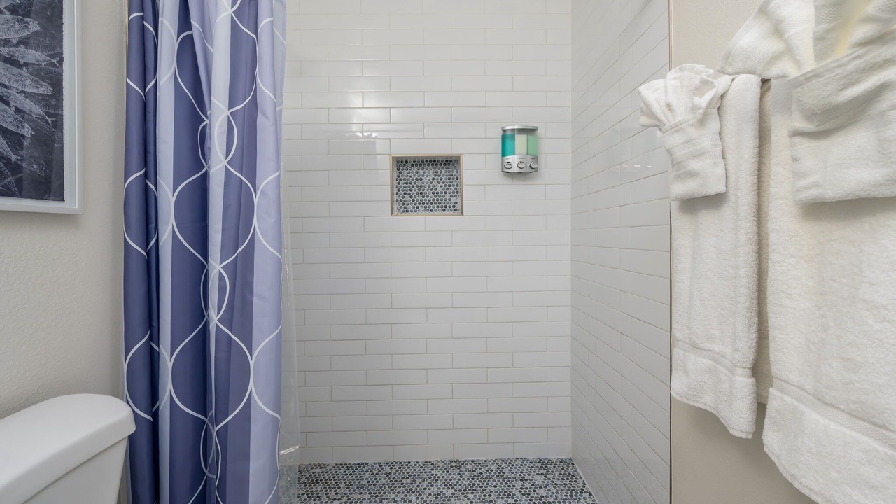 Photo of Bathroom in West Glen Community Association
