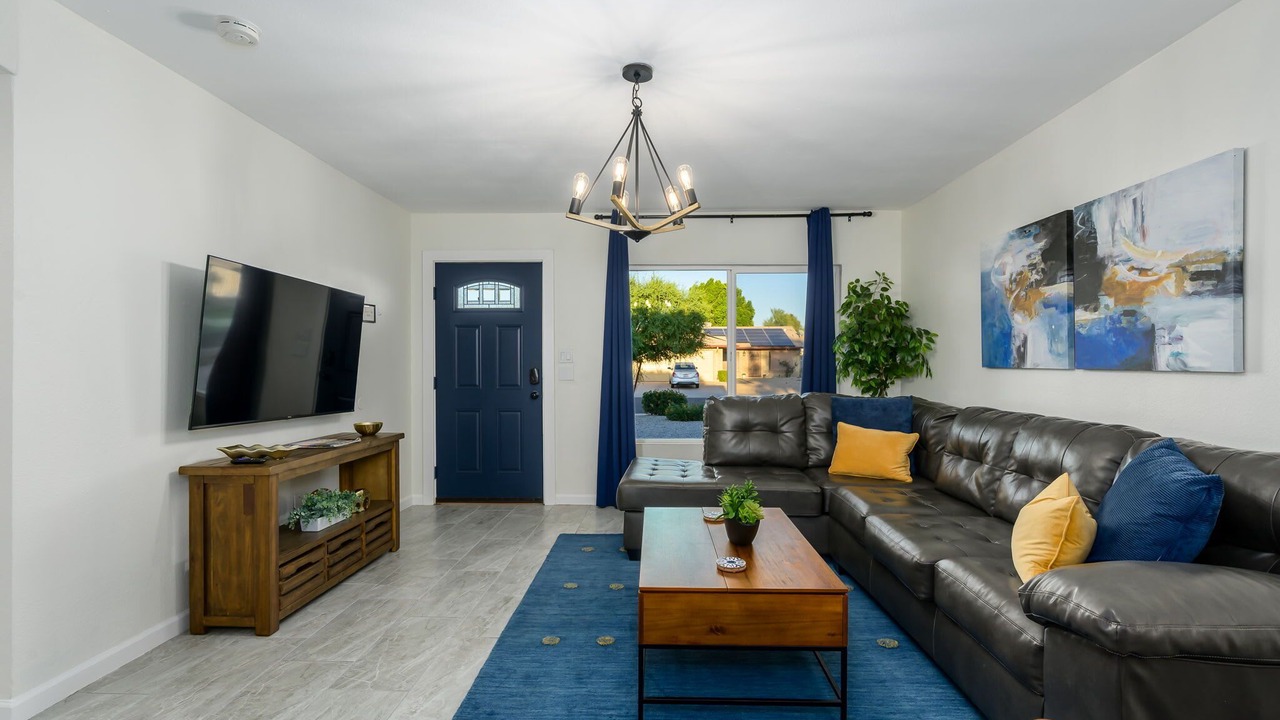 Photo of Bedroom in West Glen Community Association