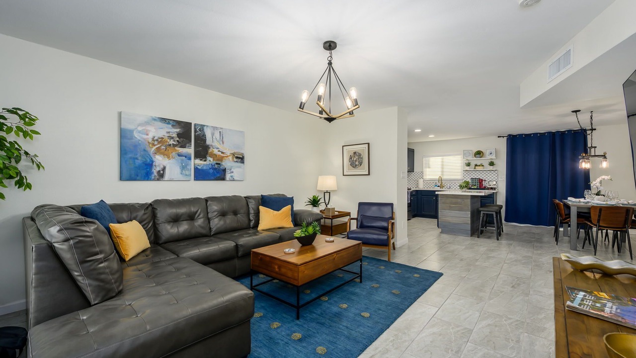 Photo of Bedroom in West Glen Community Association