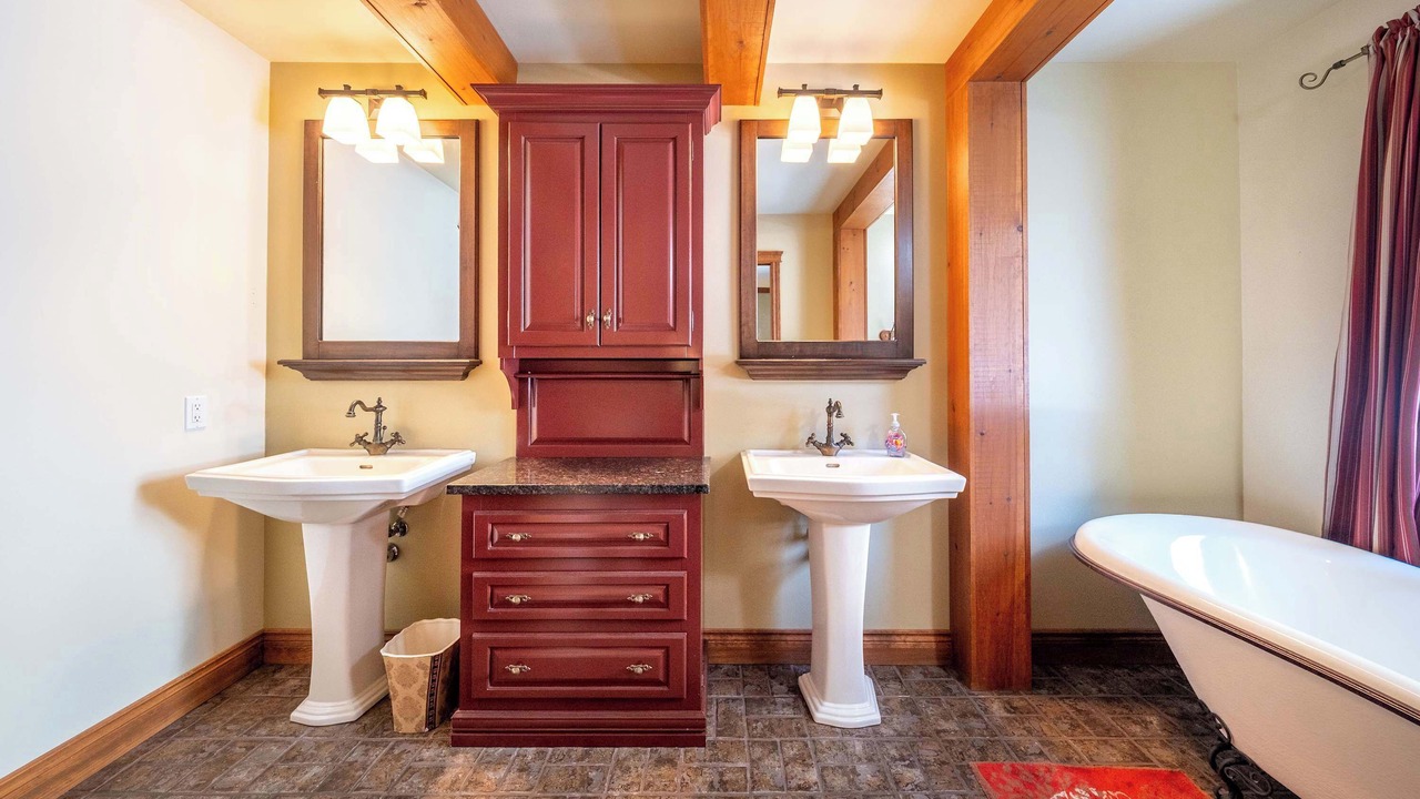 Photo of Bathroom in Saint-Philemon