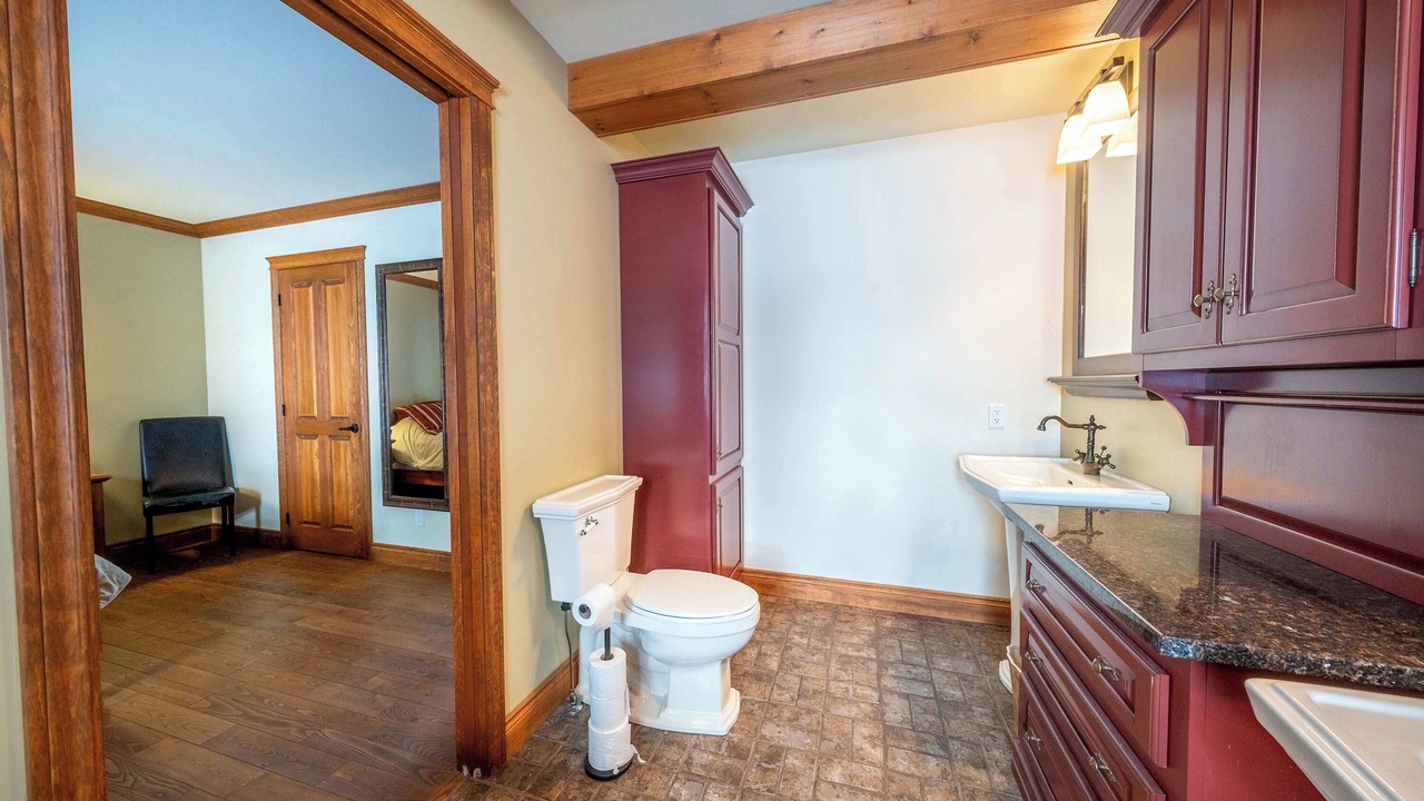 Photo of Bathroom in Saint-Philemon