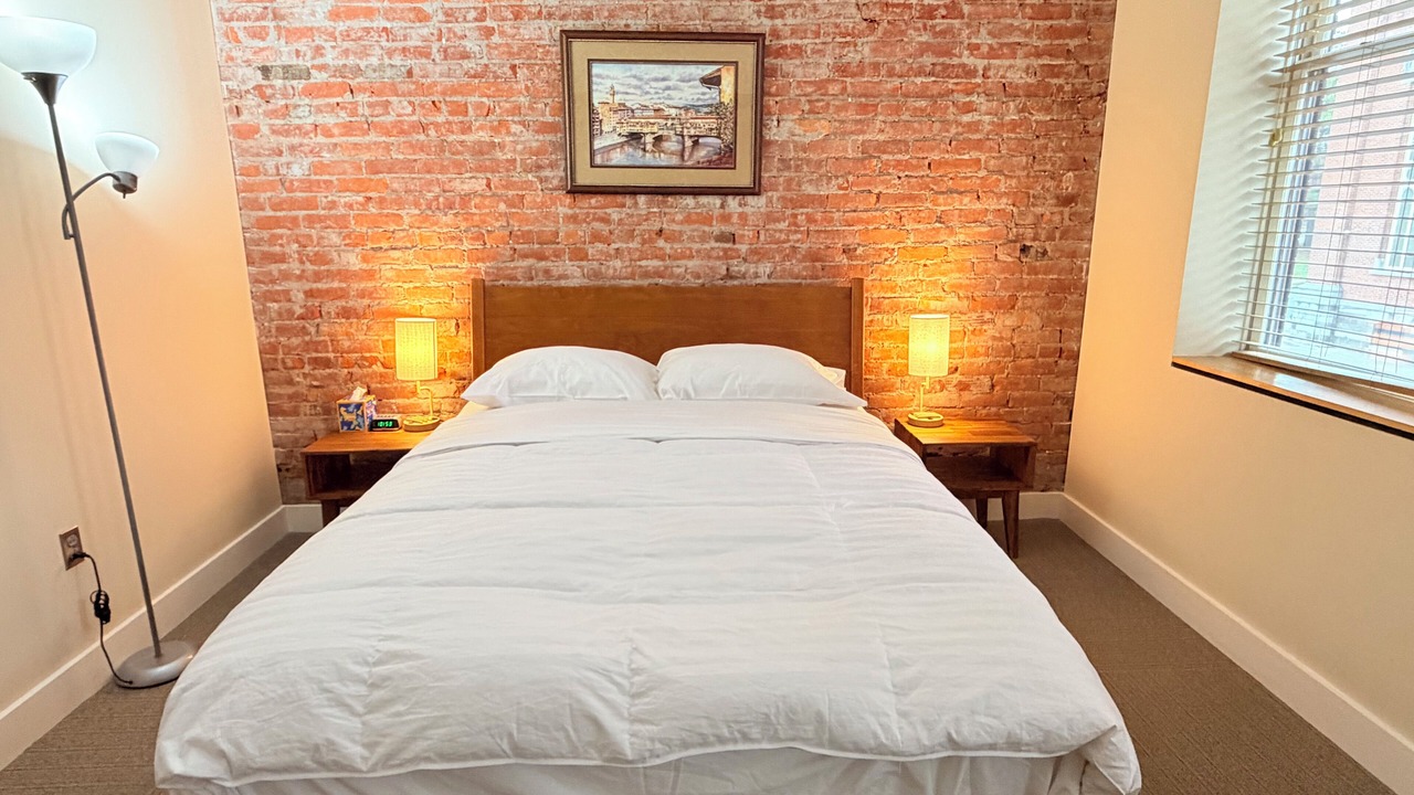 Photo of Bedroom in Utica
