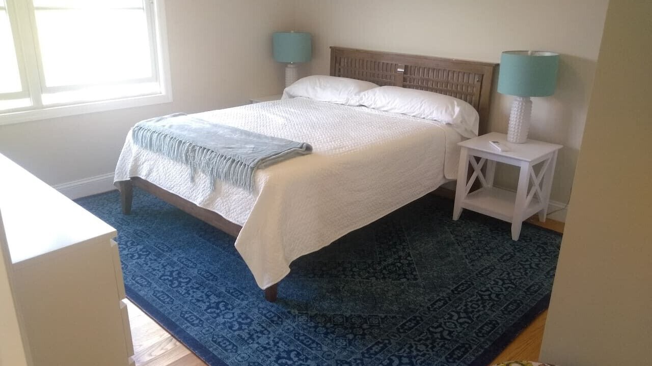 Photo of Bedroom in Newport