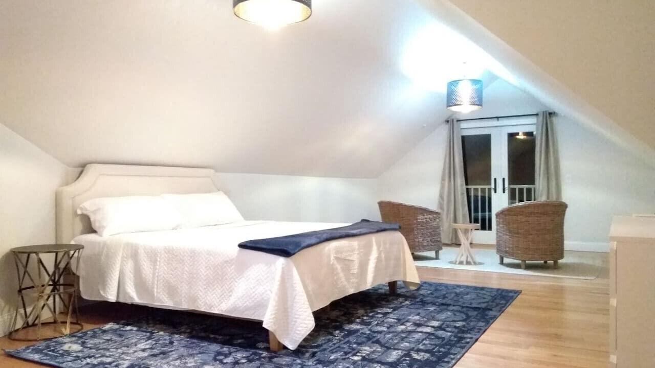 Photo of Bedroom in Newport