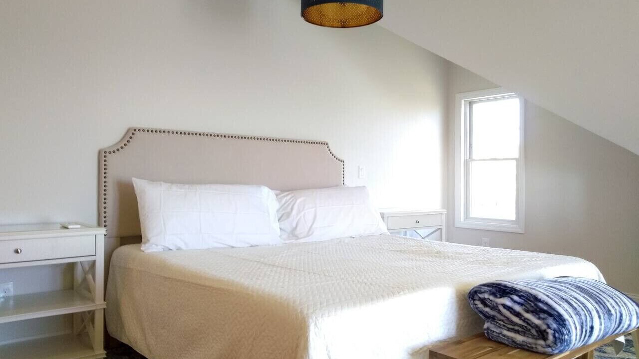 Photo of Bedroom in Newport