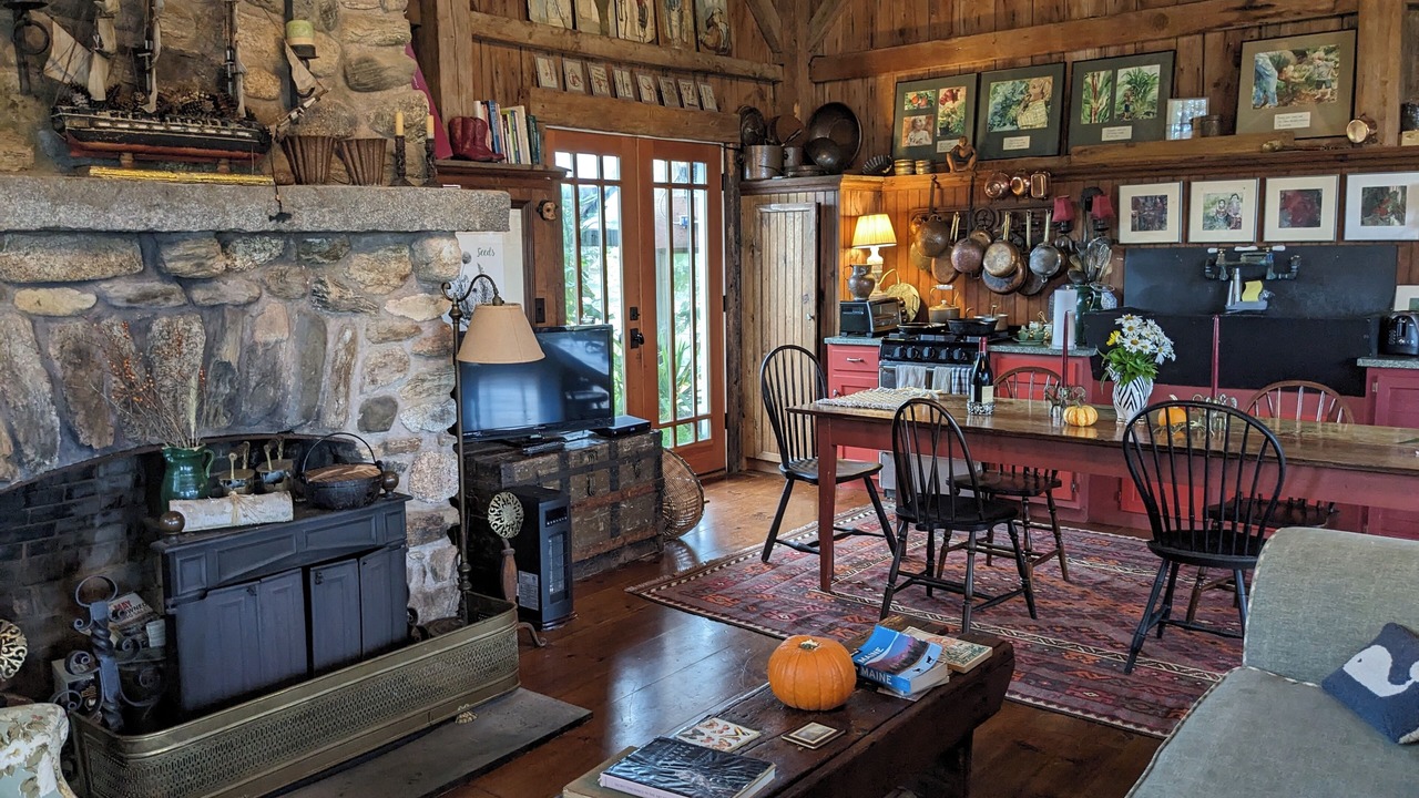 Photo of Livingroom in Blue Hill