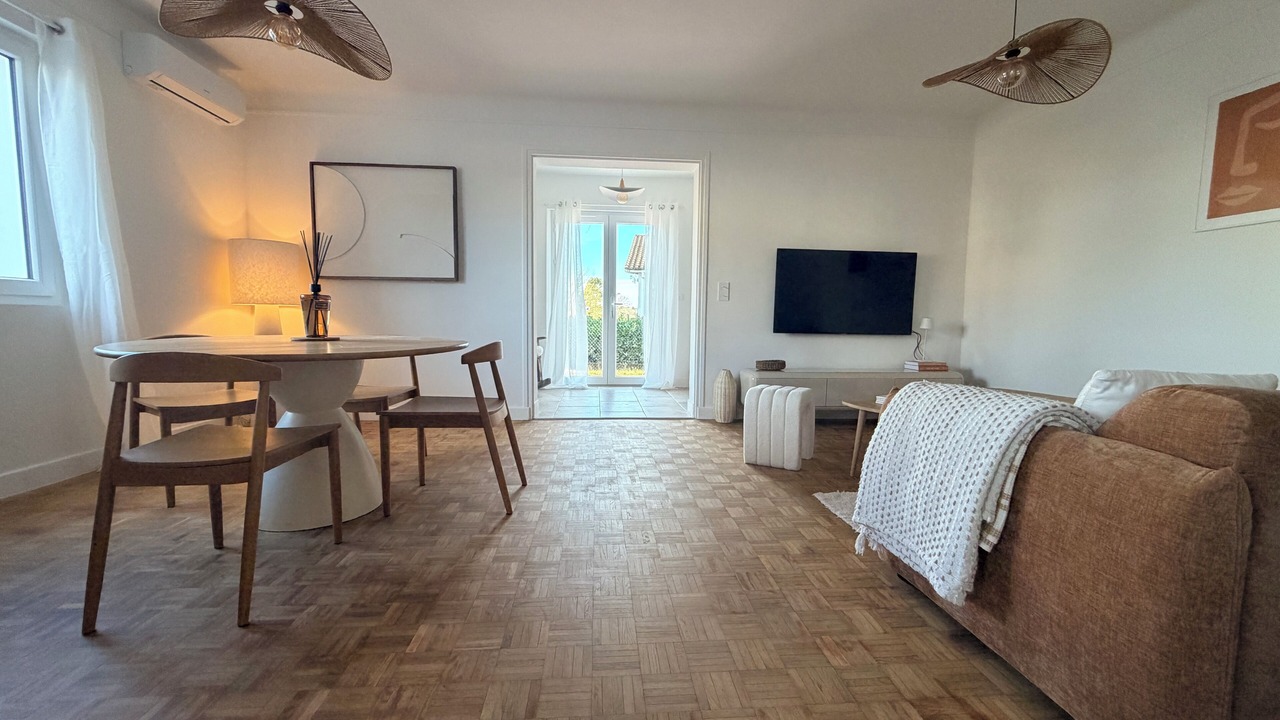 Photo of Livingroom in Saint-Pierre-du-Mont