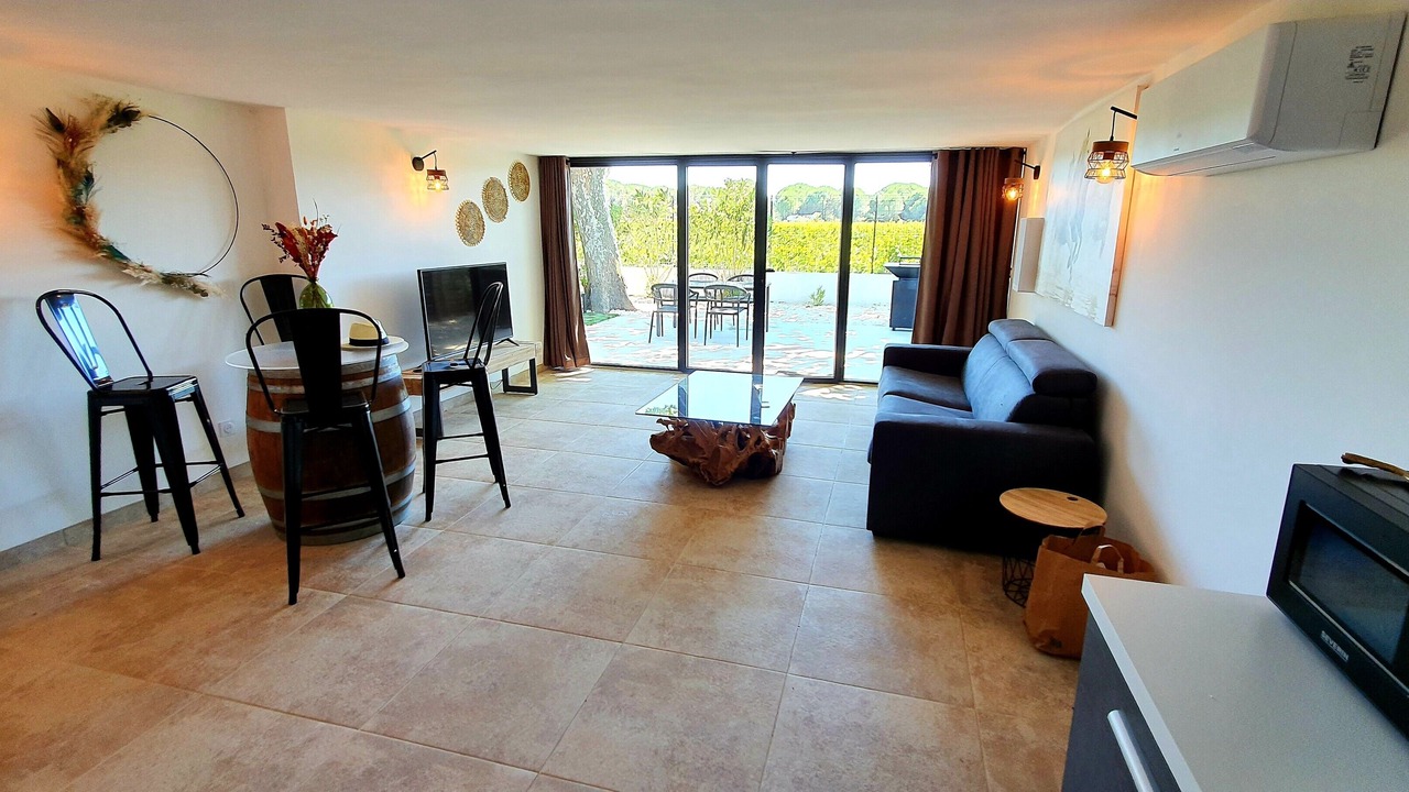 Photo of Livingroom in Saint-Laurent-d'Aigouze