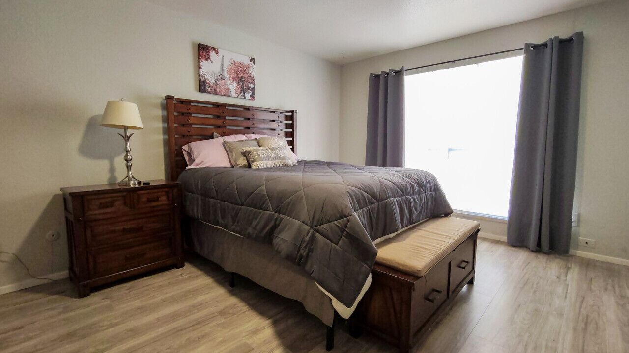 Photo of Bedroom in Northeast Houston