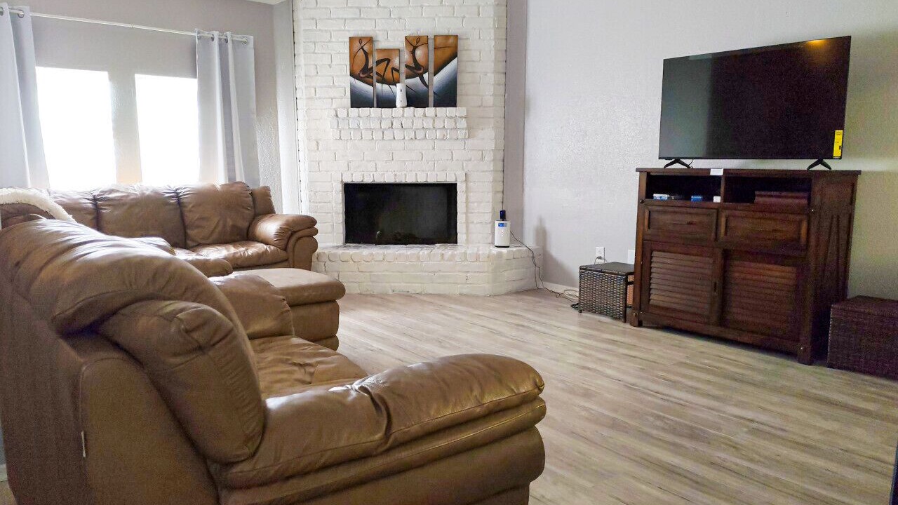Photo of Livingroom in Northeast Houston