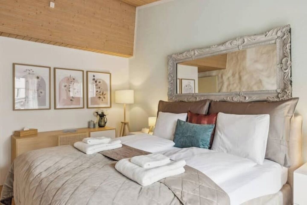 Photo of Bedroom in Center