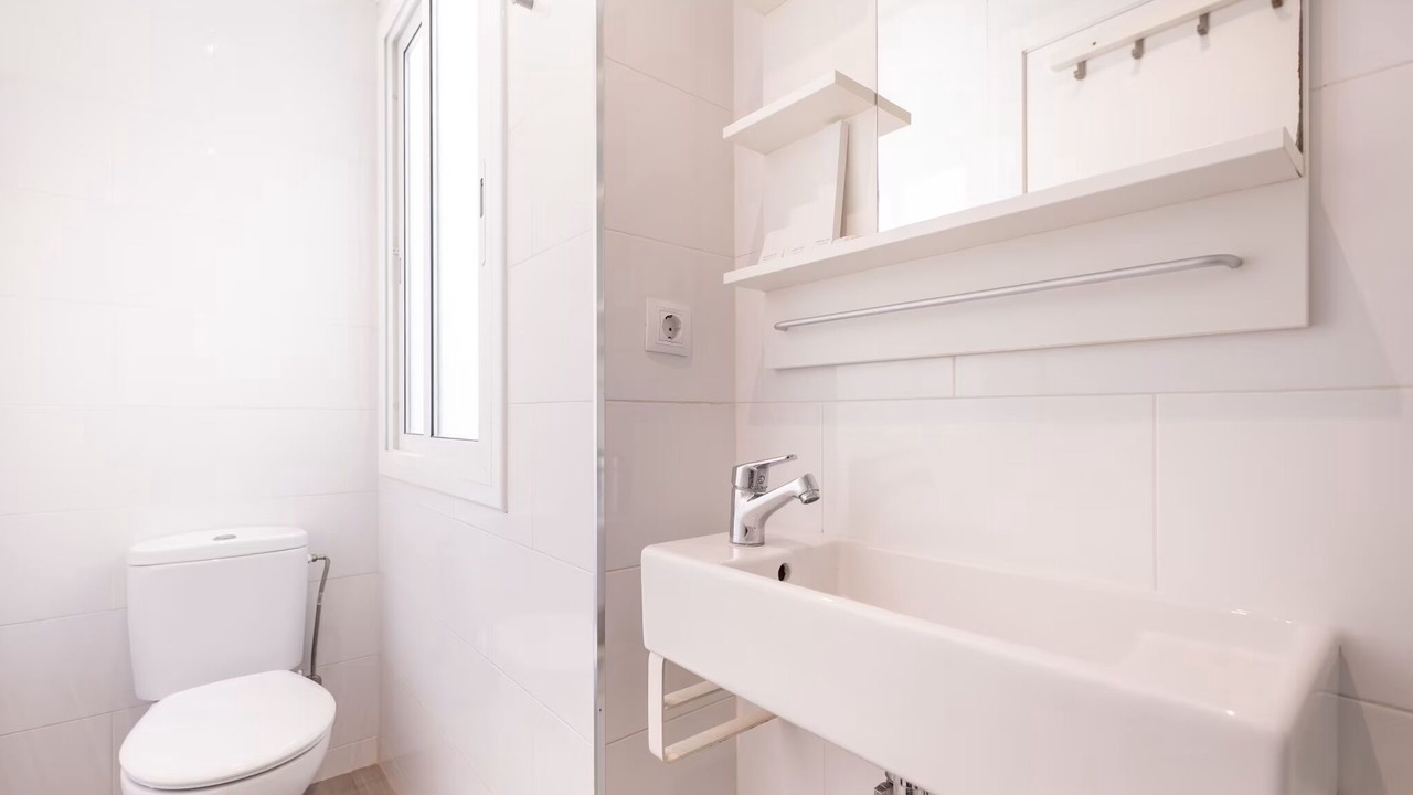 Photo of Bathroom in El Poble-sec