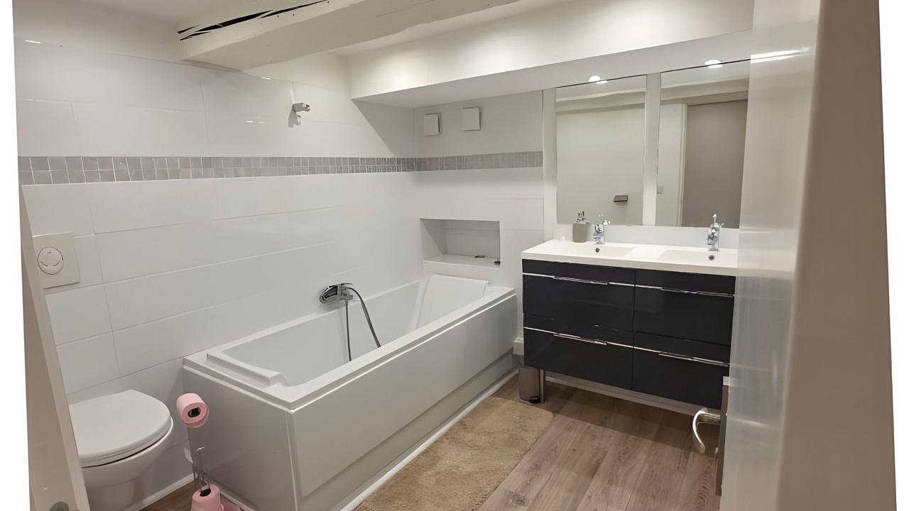 Photo of Bathroom in Saint-Victor