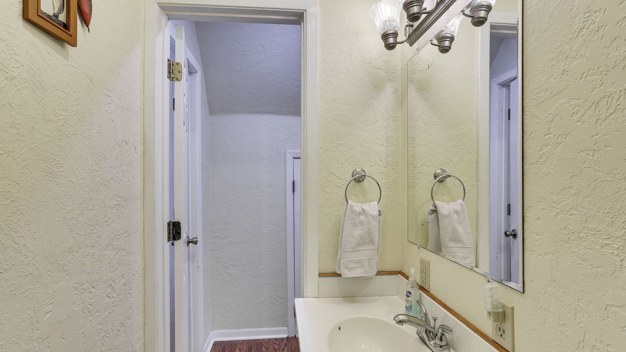Photo of Bathroom in Broaddus