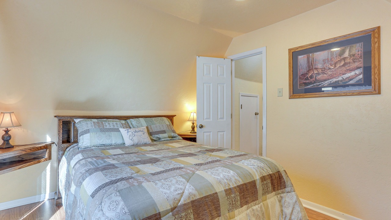 Photo of Bedroom in Broaddus