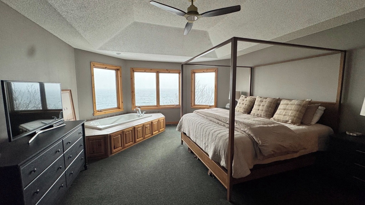 Photo of Bedroom in Beaver Bay