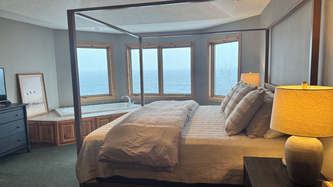 Photo of Bedroom in Beaver Bay