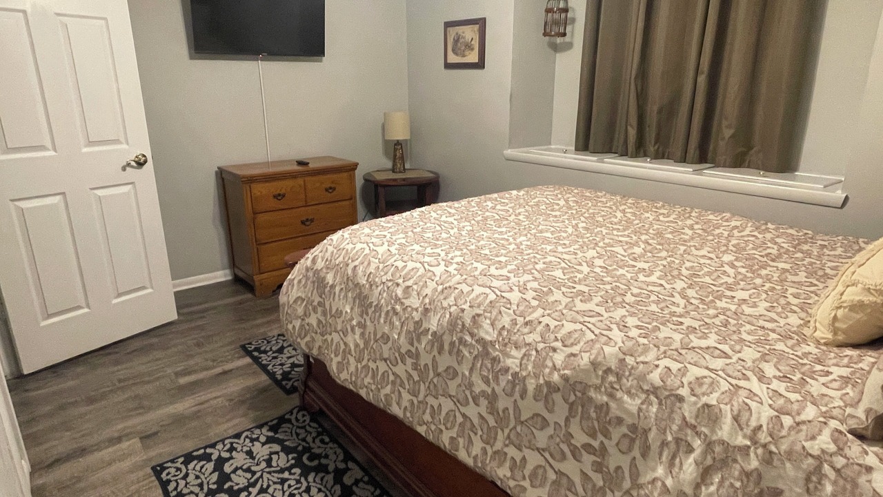 Photo of Bedroom in Moore