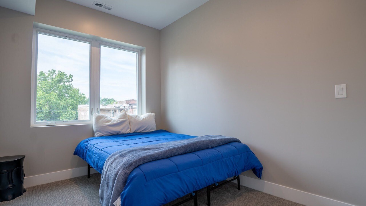 Photo of Bedroom in Woodlawn