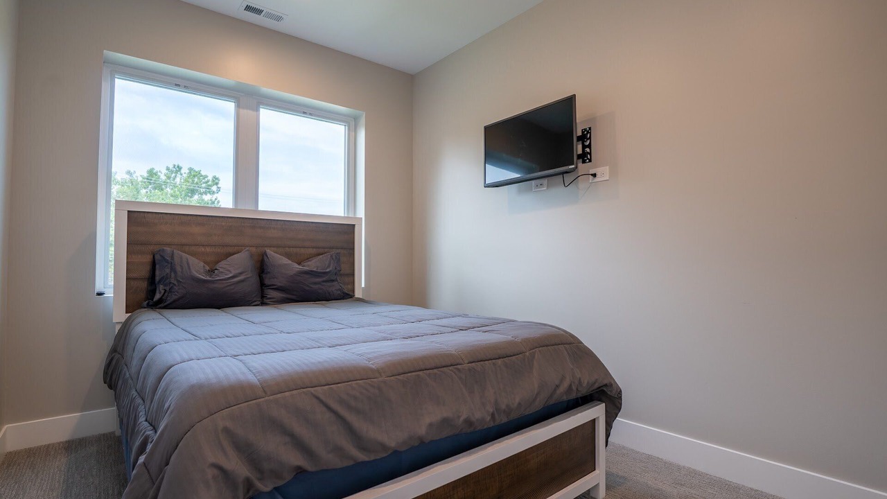 Photo of Bedroom in Woodlawn
