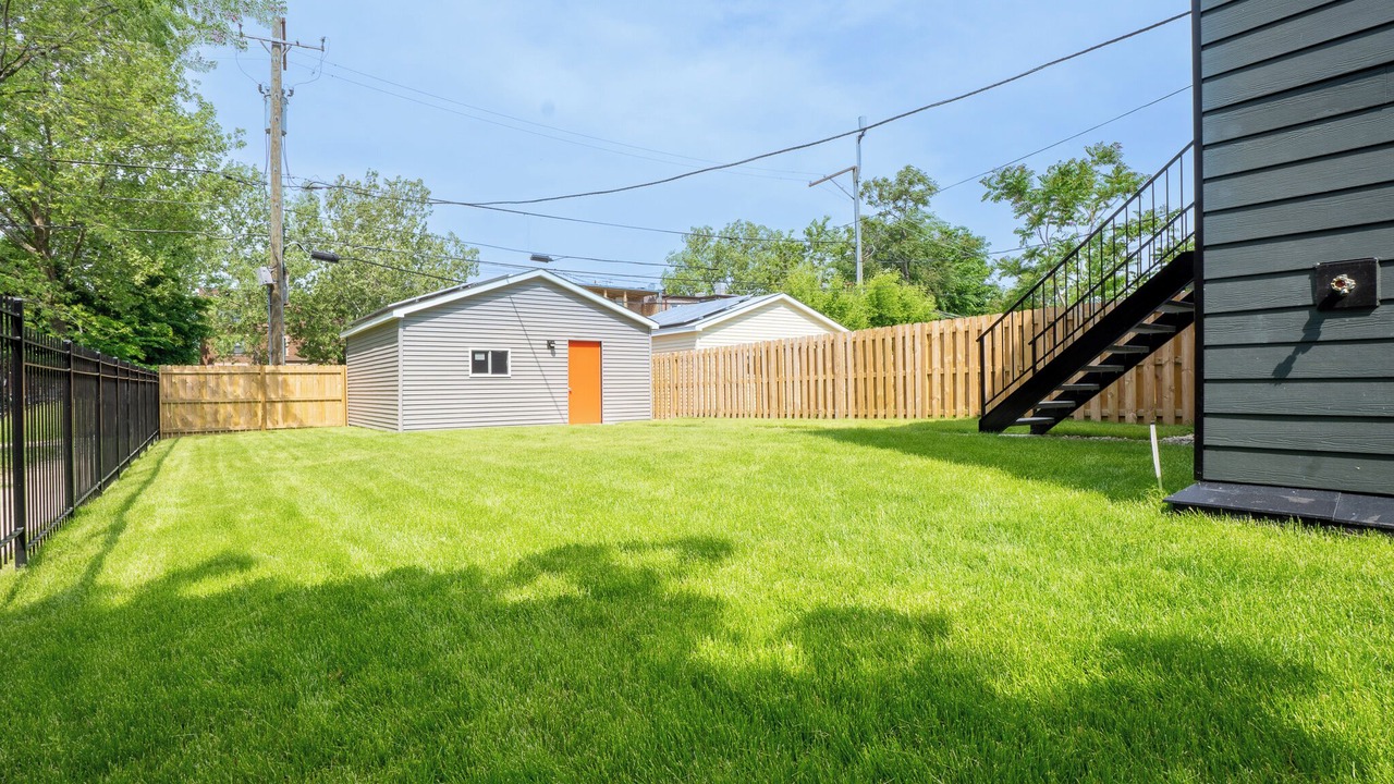 Photo of Outdoor in Woodlawn