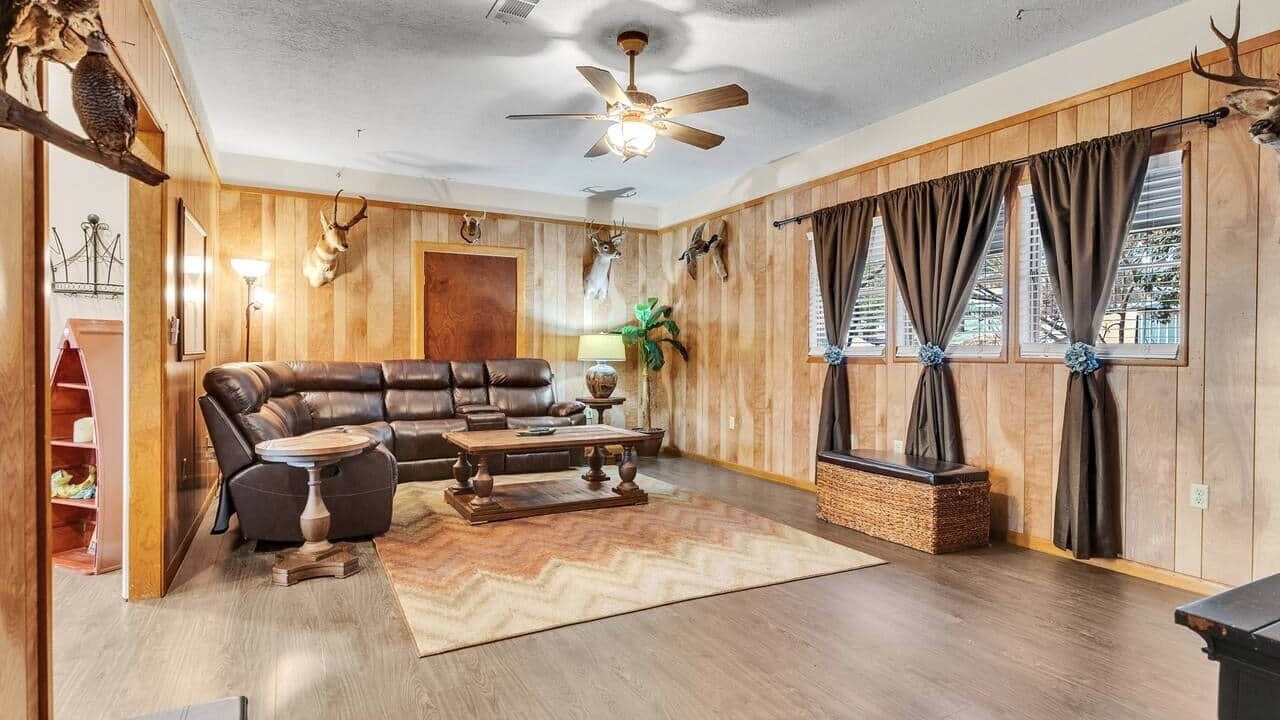 Photo of Livingroom in Jasper