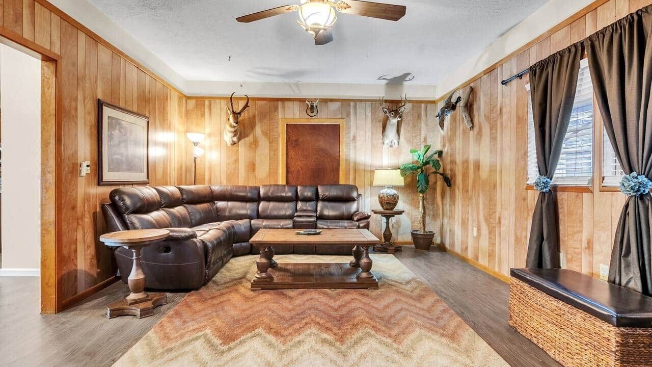 Photo of Livingroom in Jasper