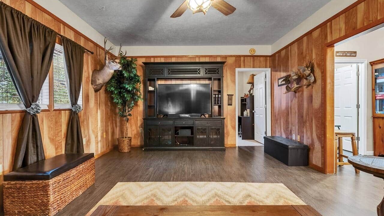 Photo of Livingroom in Jasper