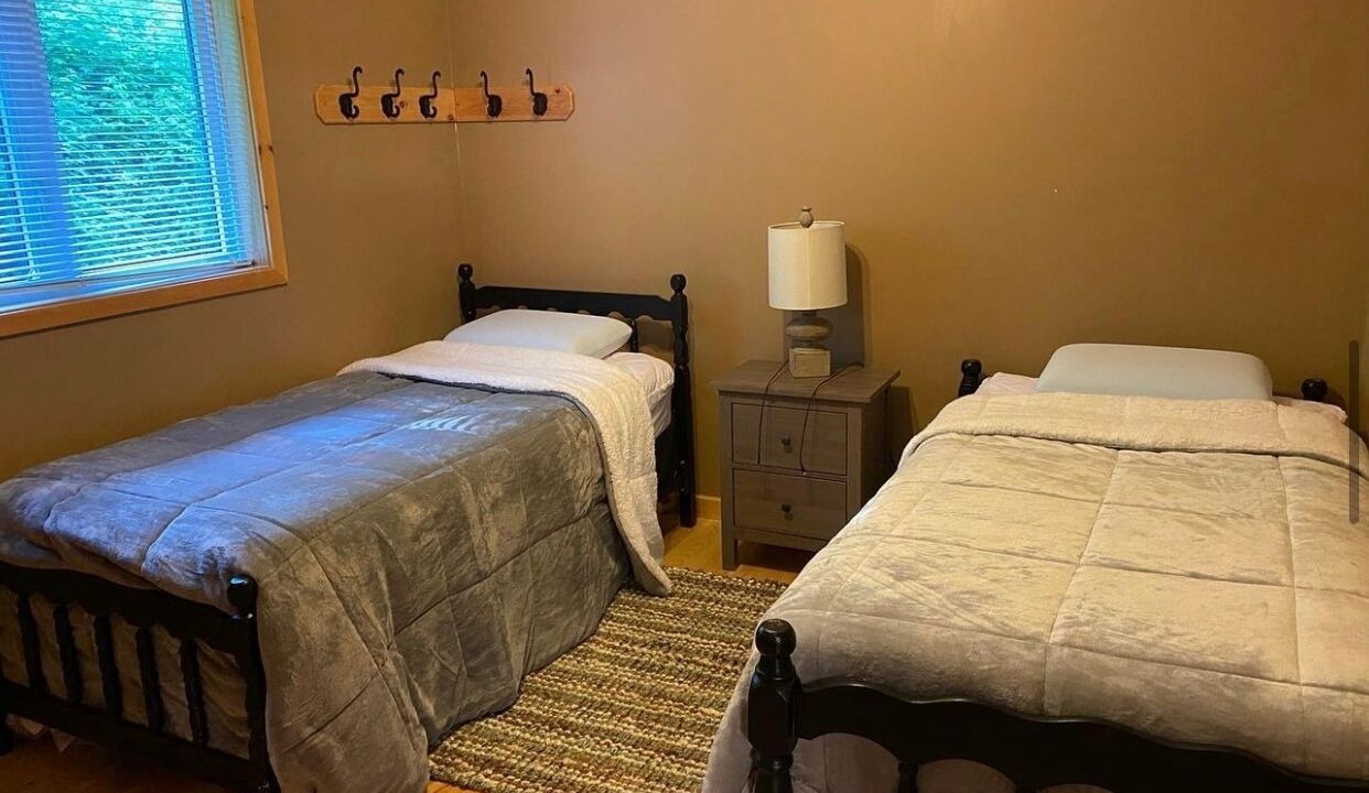Photo of Bedroom in Dysart et al