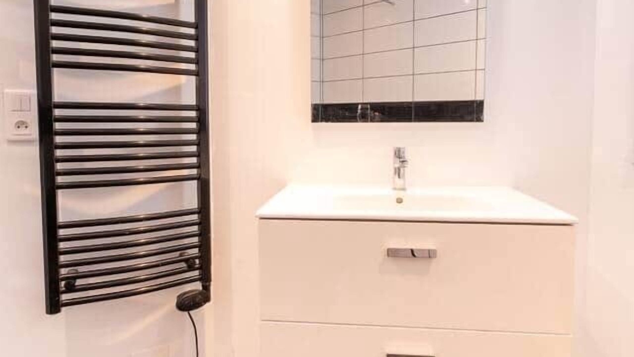 Photo of Bathroom in Colombier - Champ de Mars