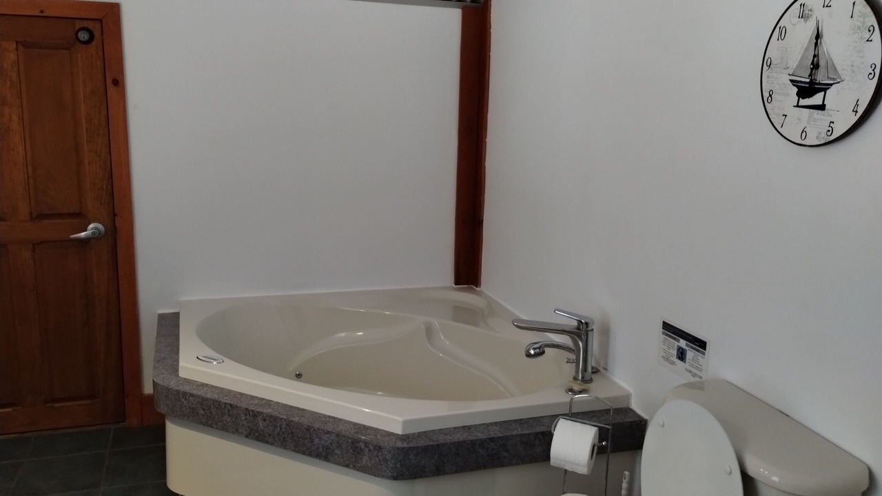 Photo of Bathroom in Saint-Michel-des-Saints