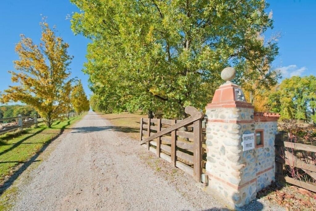 Photo of Outdoor in Saint-Victor-Rouzaud