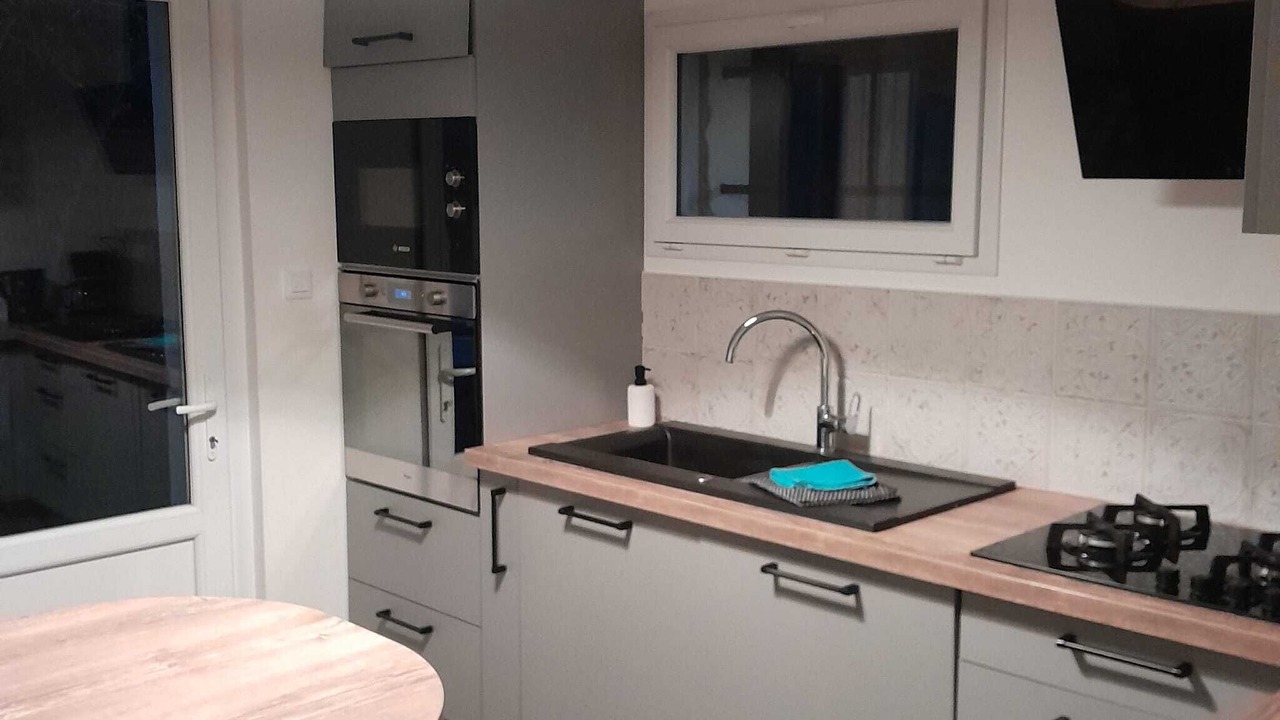 Photo of Kitchen in Pin - Vert Galant