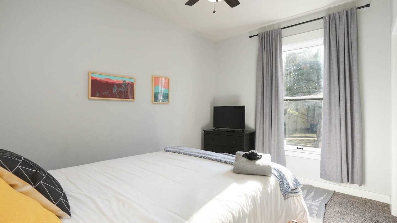 Photo of Bedroom in Near East Side