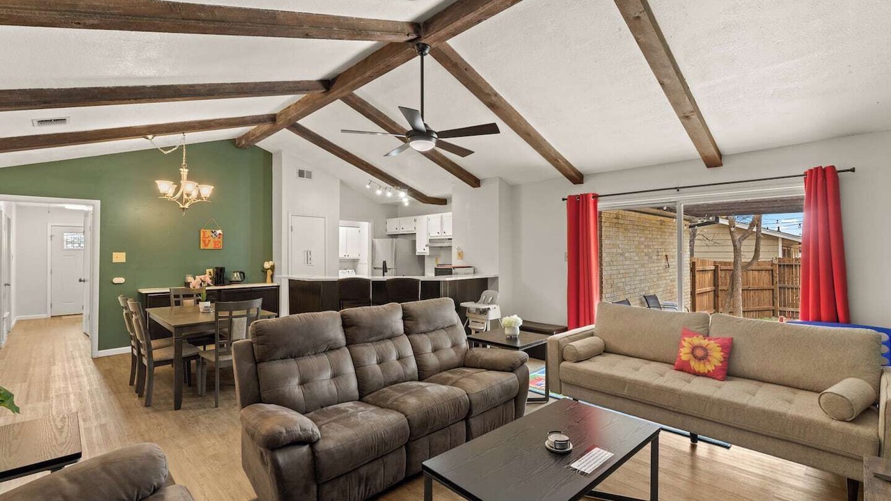 Photo of Livingroom in Wetmore