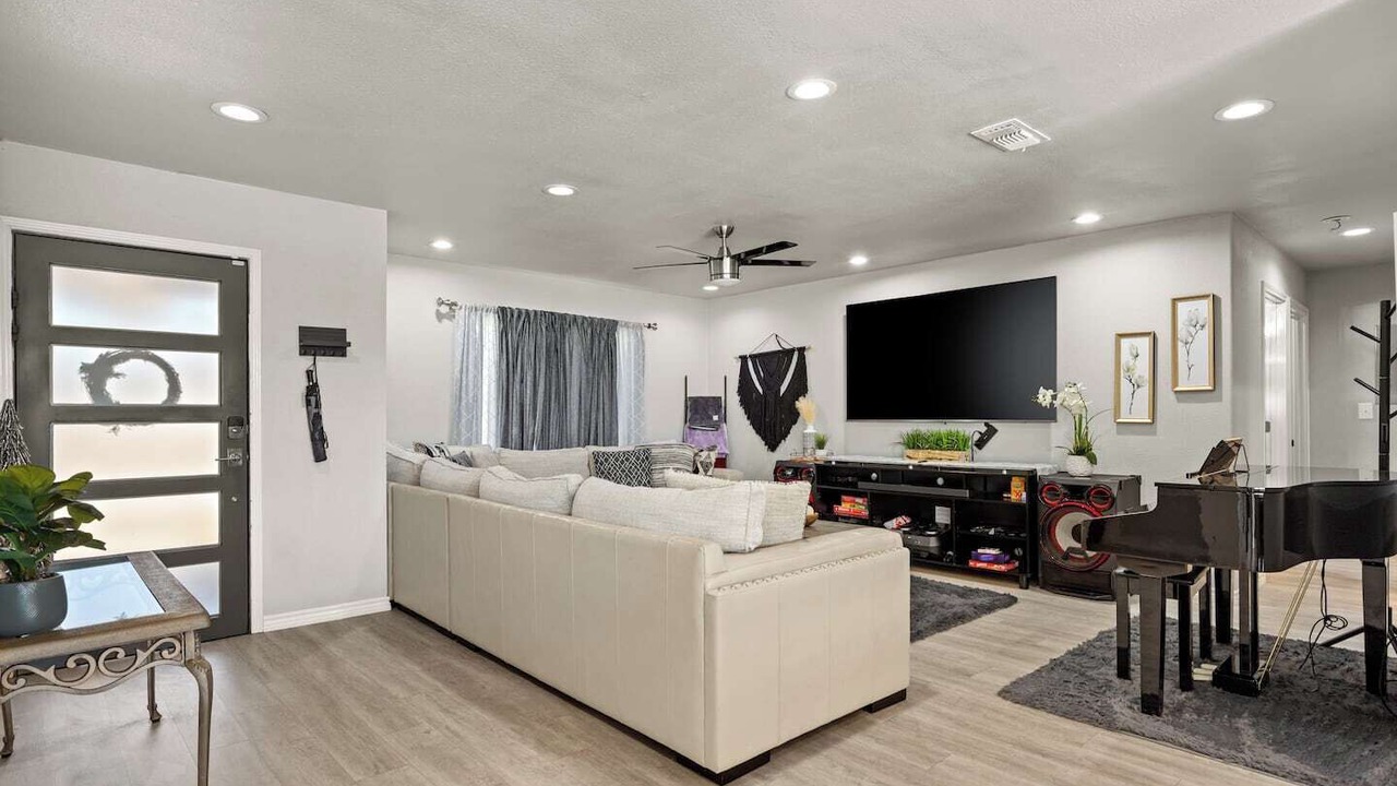 Photo of Livingroom in West San Antonio