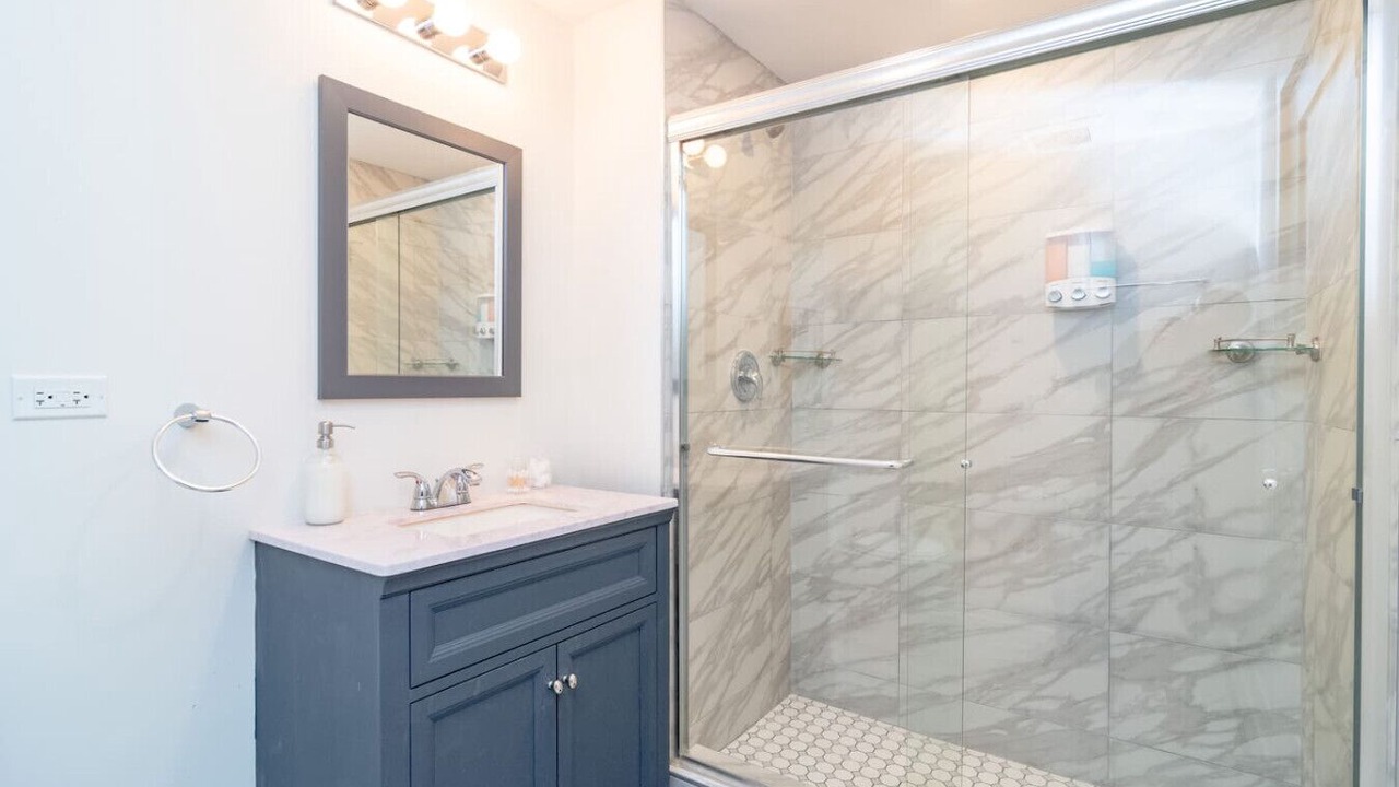 Photo of Bathroom in Near South Side