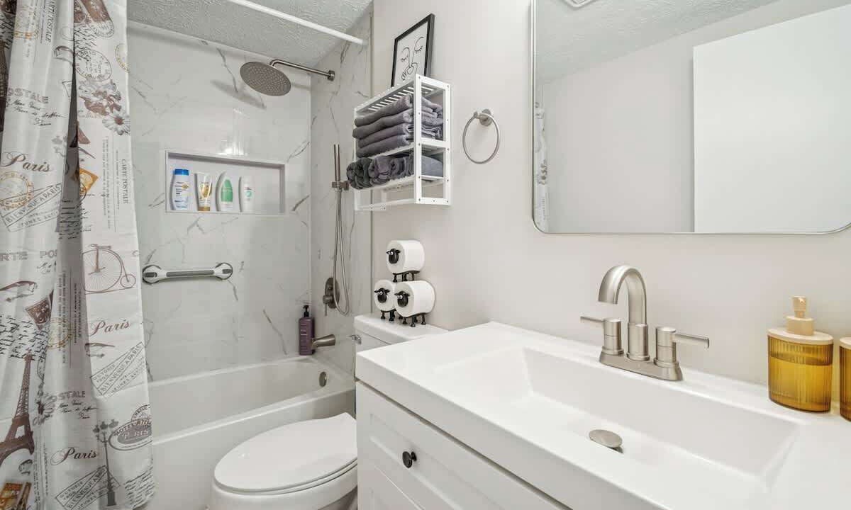 Photo of Bathroom in Hanover