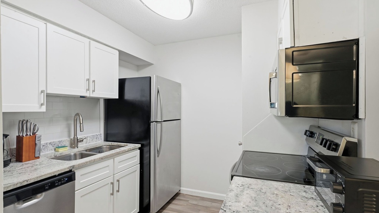 Photo of Kitchen in Hurstbourne Acres