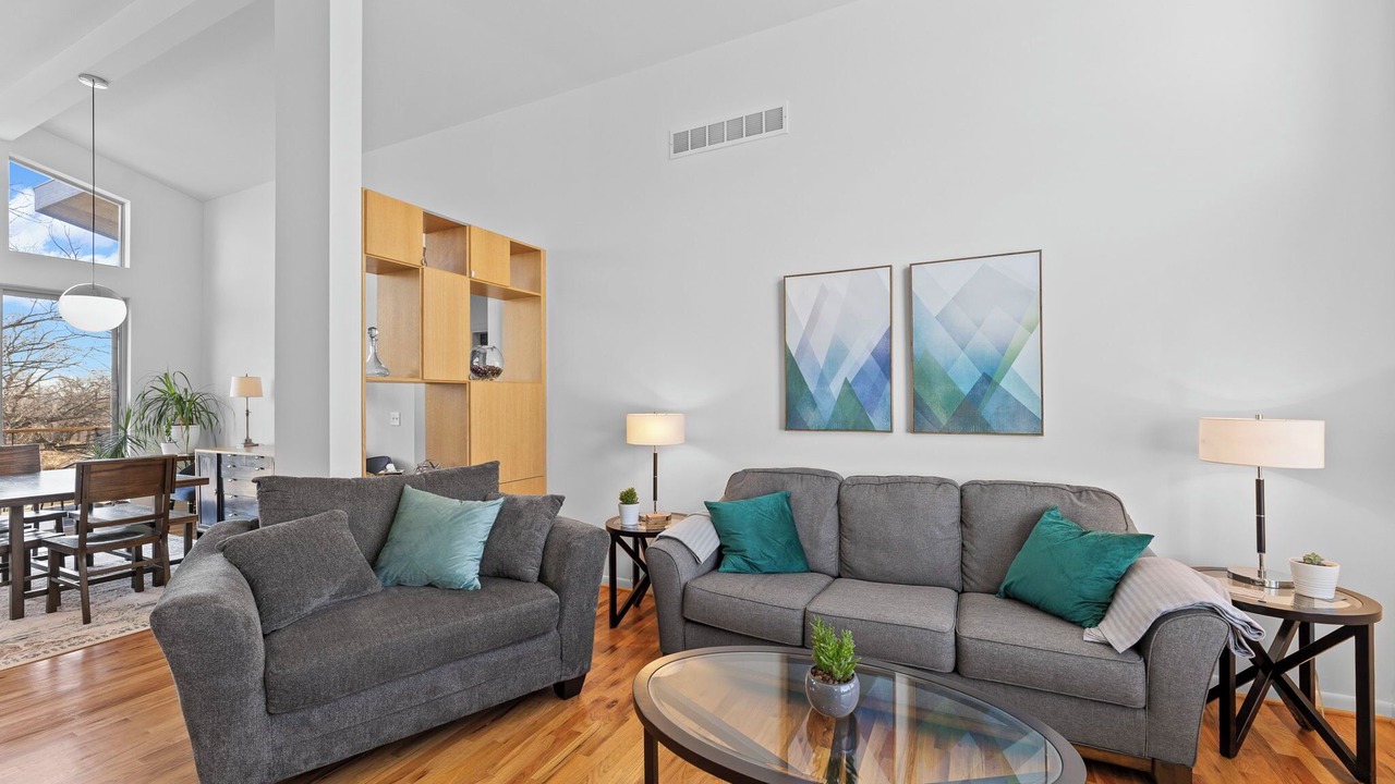 Photo of Livingroom in Riverside