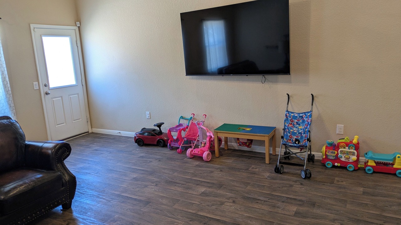 Photo of Others in Pioneer Crossing