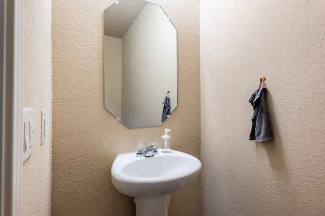 Photo of Bathroom in Pioneer Crossing