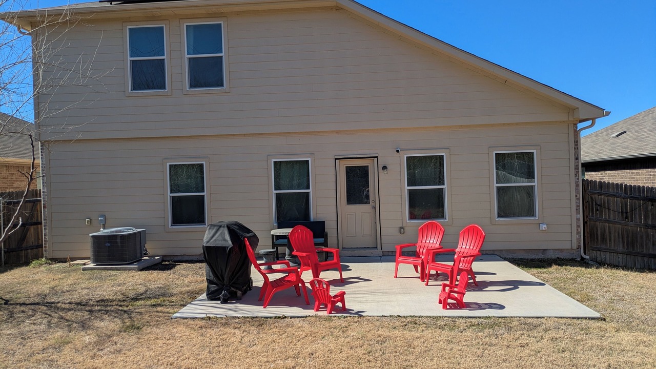 Photo of Patio Balcony in Pioneer Crossing